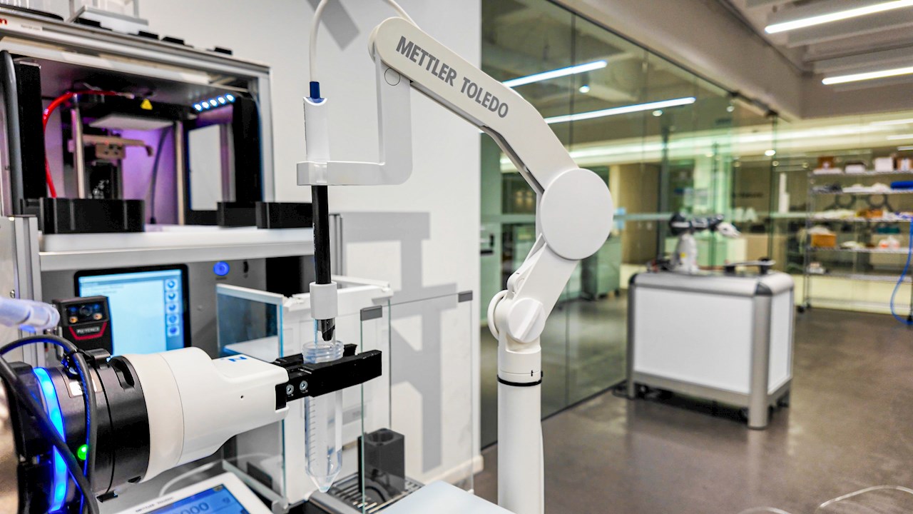 ABB’s collaborative robots will be combined with Mettler Toledo’s LabX platform to improve laboratory workflows