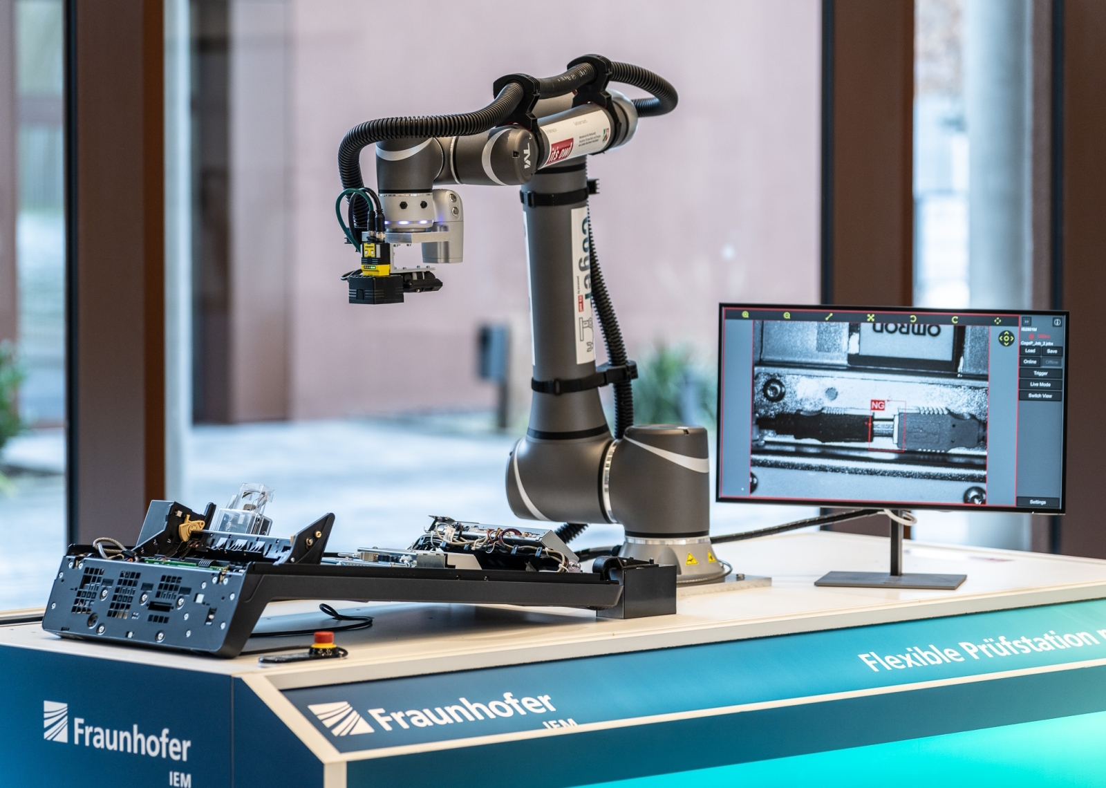 Fraunhofer's latest cobot inspection system identifies part problems, allowing workers to focus on fixing them instead of hunting for quality issues