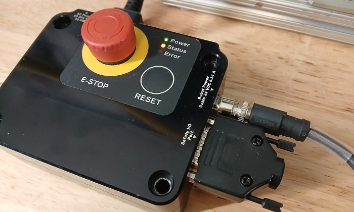  Figure 2. The robot I/O block - only for safety I/O.