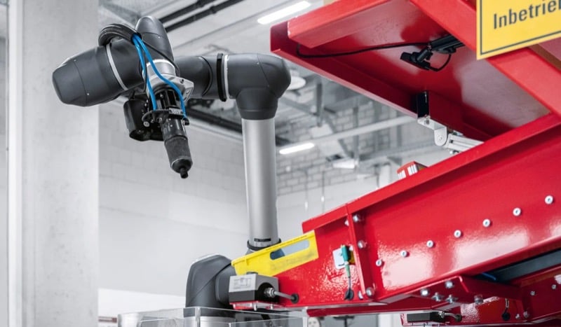 GripperAI enables robots to handle changing products without reprogramming.