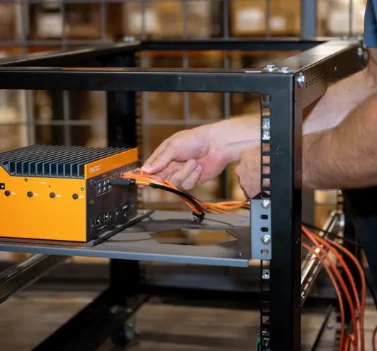 The Karbon 523 model features 96 GB of DDR5 memory and is vPro-capable (based on the chosen central processing unit), offering remote access and software upgrades.