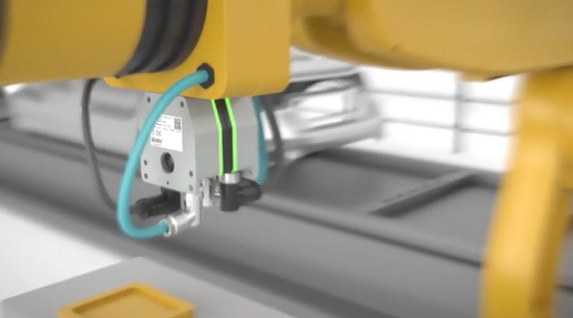 The NearFi coupler can be used for automatic tool changes in robotic applications. Image used courtesy of Pheonix Contact.