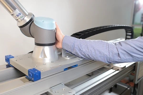 Thomson (Regal Rexnord) Movotrak CTU will provide the 7th axis of motion.