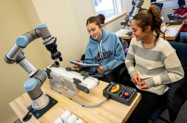 UMaine’s B.O.T. Loft provides human-robot collaborative learning, expert-led teaching, and certificated programs to boost skills and strengthen the future Smart Manufacturing workforce.