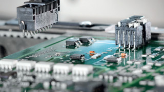 How Through-Hole Reflow Technology Combines With Surface Mount Technology to Maximize Quality and Cost Savings