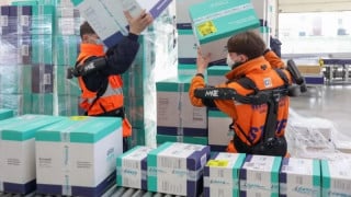 Comau Launches MATE-XT GO Exoskeleton for Worker Safety