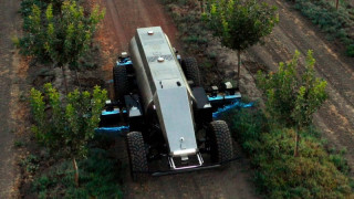 John Deere Expands with GUSS Orchard & Vineyard Sprayers