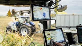 New Holland ForageCam Uses AI to Monitor Kernel Processing Quality
