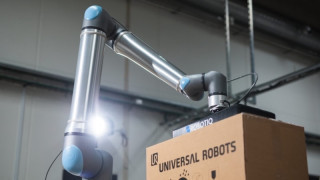 Teradyne & ADI Partner to Advance AI-Driven Robotics