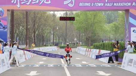 Robot Competes in a Half Marathon … and Wins Against Humans