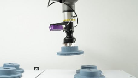 Inbolt Introduces Next-Generation Bin Picking With Robot-Mounted Vision