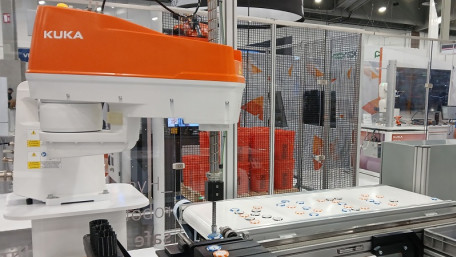 KUKA Display at PACK EXPO: AMRs and Product Handling Take the Stage