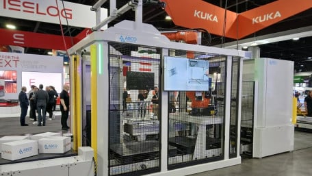 KUKA Brings the Fleet: Mobile and Fixed Robots at MODEX