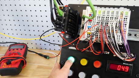 Tutorial: First PLC Program with a Beckhoff IPC