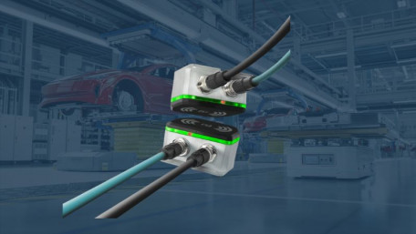 Phoenix Contact NearFi Delivers Wear-Free Power and Data