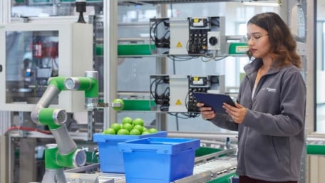Schneider Electric Launches Robotics Hub and Motion Platform