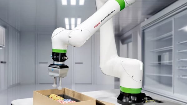 FANUC and Regal Rexnord Add a 7th Axis to Robot Automation Systems